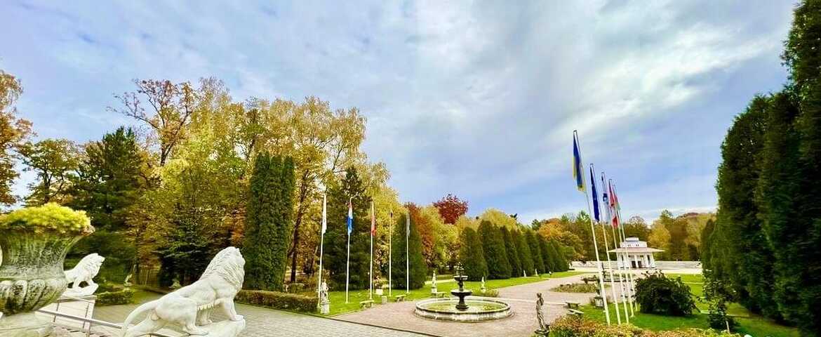 Санаторій «Мармуровий палац» в Моршині