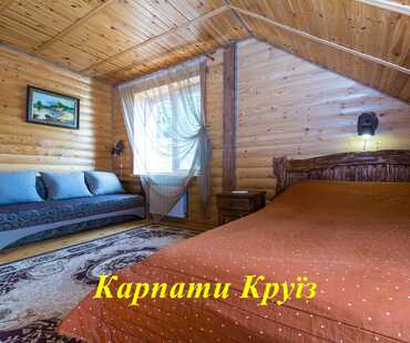 Готель «Козацький Дворик» - Тримісний номер з двоспальним ліжком та диваном - 23 м2