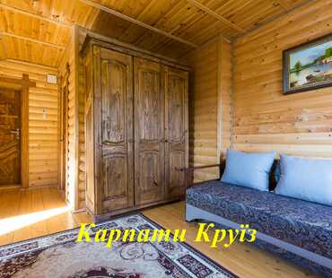 Готель «Козацький Дворик» - Тримісний номер з двоспальним ліжком та диваном - 23 м2