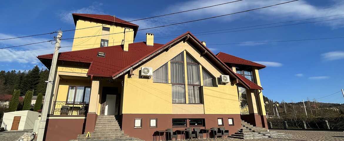 Готель «Столиця» в Східниці