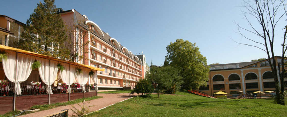 Санаторій «Женева» в Трускавці